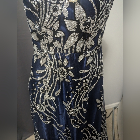 Coeur de vague navy Floral sheer-yoke collar gown - Picture 3 of 11